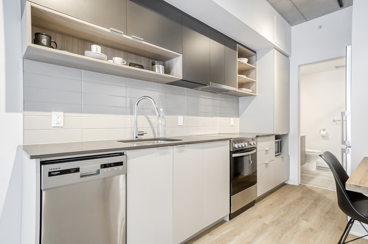 1424 Boul. Saint-Laurent — photo 2