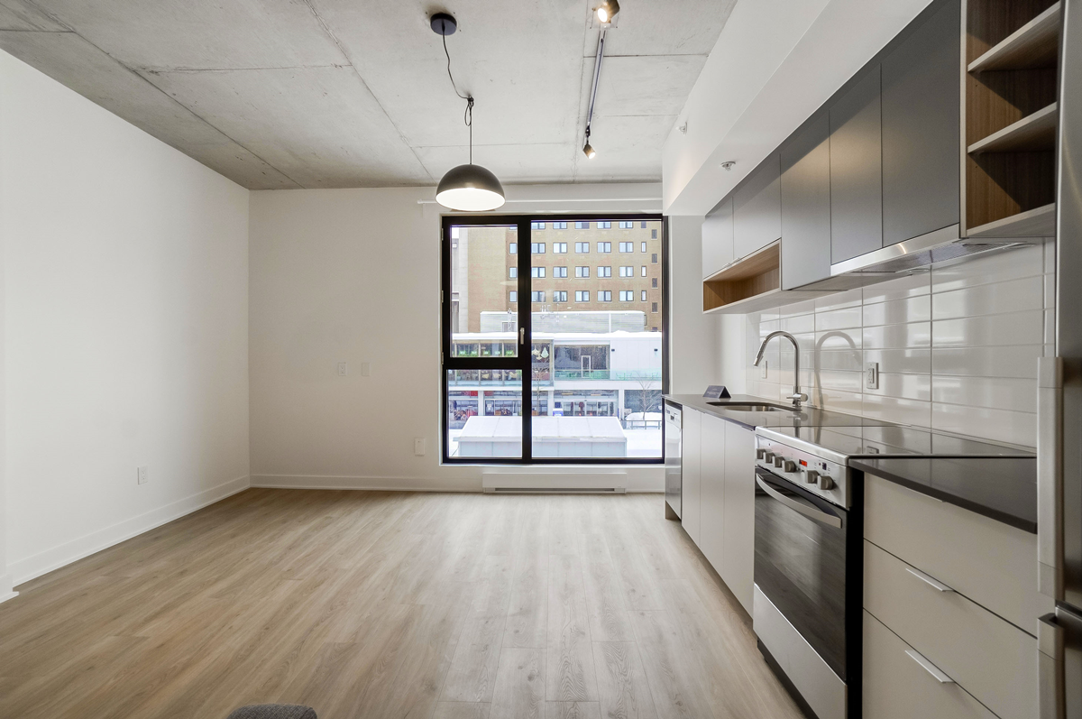 1424 Boul. Saint-Laurent — photo 1