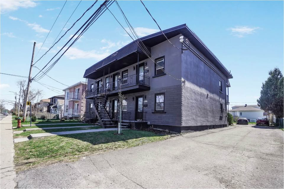 1942 Rue Marquette — photo 1