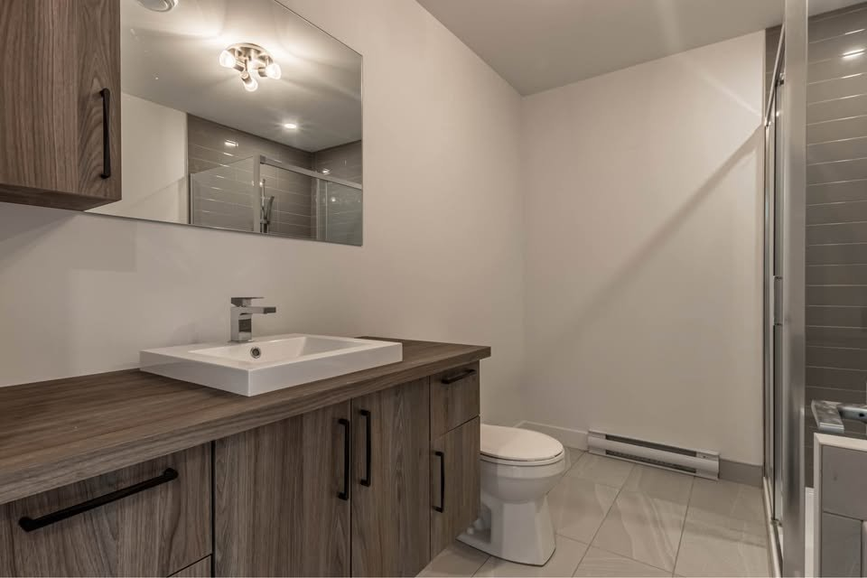 2570 Rue Sainte-Anne — photo 3