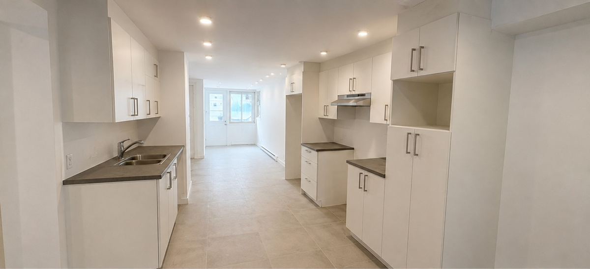 2433 Rue Fleury E — photo 3