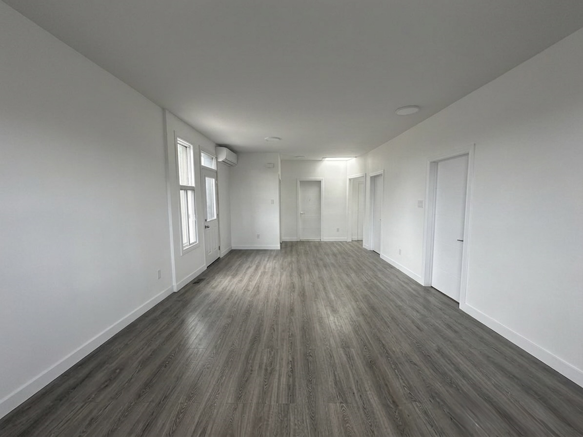 5817 Boul. Saint-Laurent — photo 3