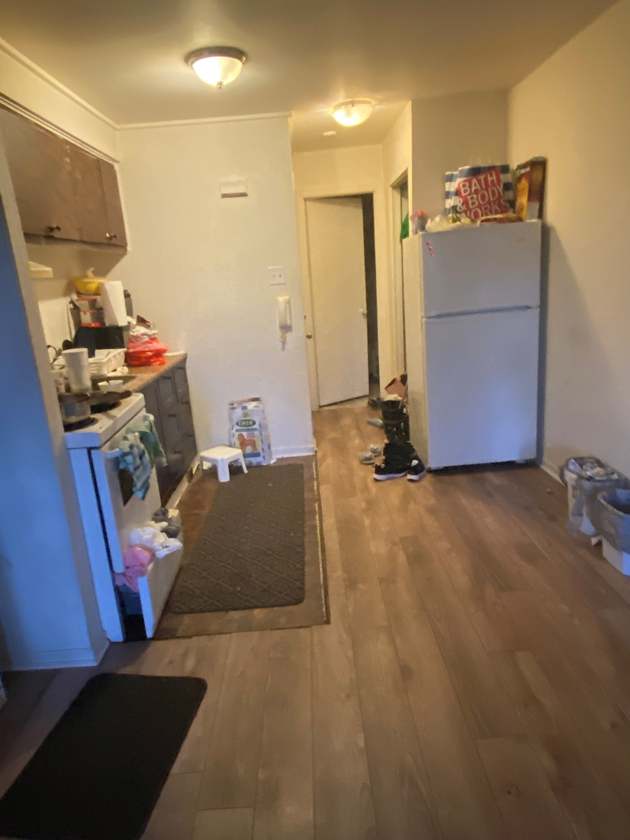 8390 Christophe Colomb — photo 3